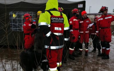 Zimowe manewry gruzowiskowe z Grupą Ratownictwa PCK Opole