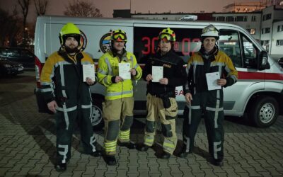 OSP JRS Nakło ma 4 nowych strażaków-ratowników.