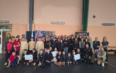 Pokazy SAR K9 podczas obozu dla młodych strażaków w Polski i Czech.